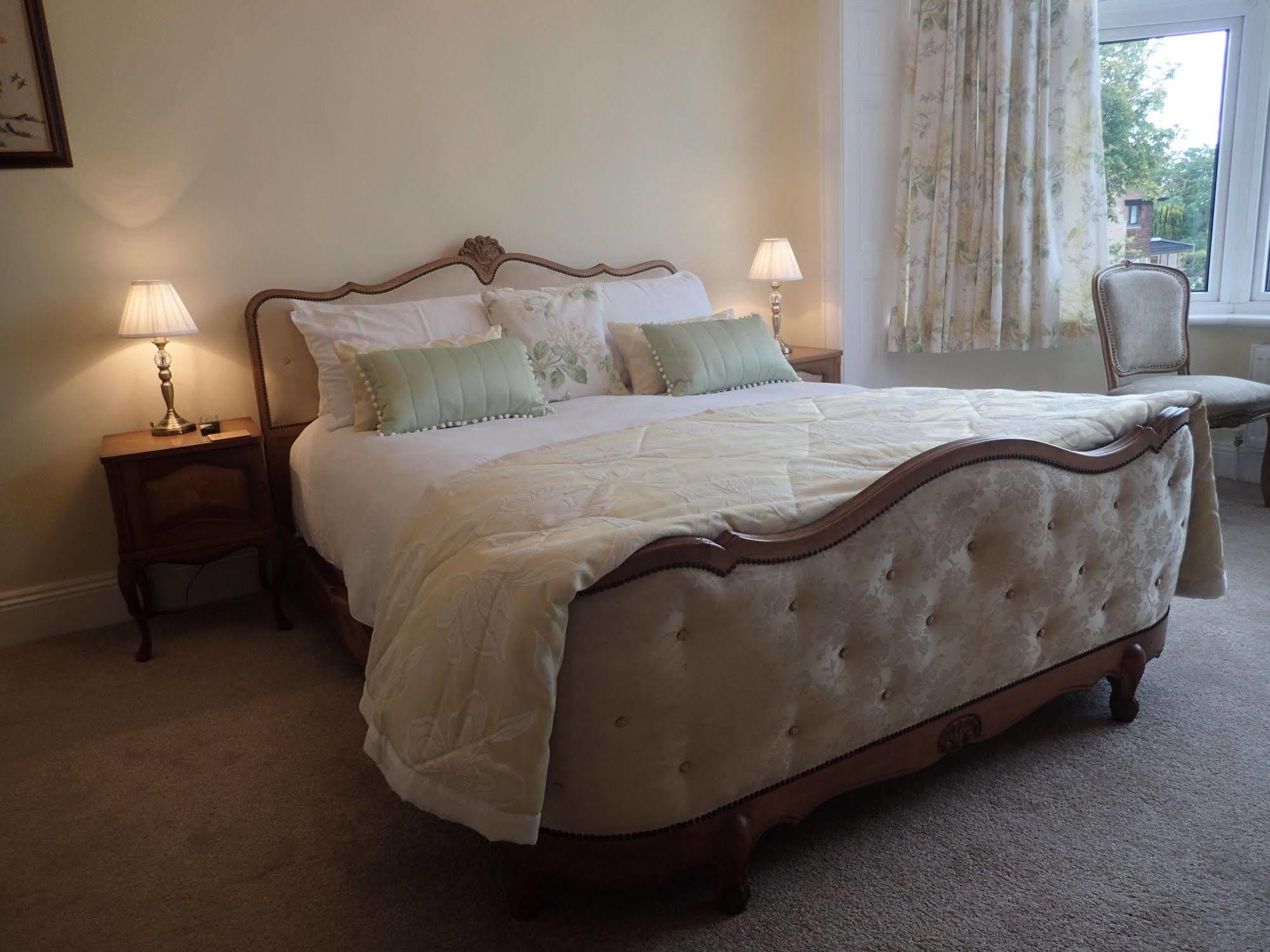 The Old Surgery Bed and Breakfast Clacton-on-Sea Eksteriør billede